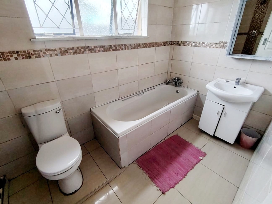 3 Bedroom Property for Sale in Amalinda Eastern Cape